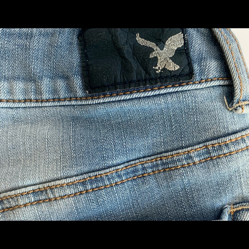 American Eagle Outfitters Distressed Shorts Sz 6 - Picture 6 of 7